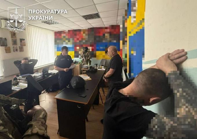 Новини Харкова: підозра військовим посадовцям за побори